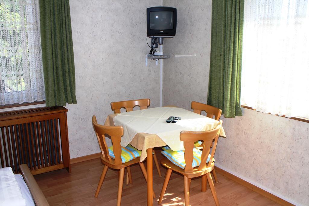Hofer Pensjonat Villach Pokój zdjęcie